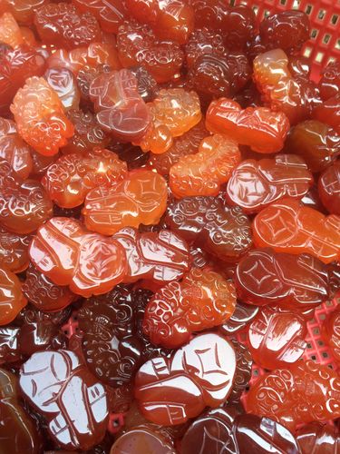 纯天然红玛瑙双貔貅汽车挂件玉石吊坠车内挂饰品出入平安高档礼品